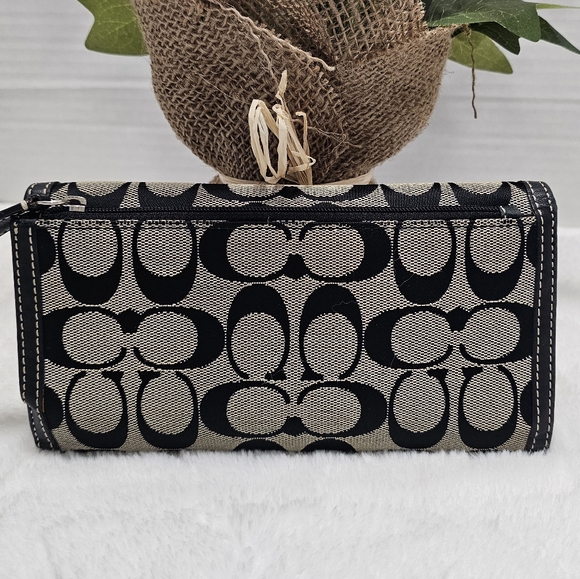 💥EUC Coach Signature Large Checkbook Wallet, Black/Gray, Canvas/Leather, - Picture 3 of 8